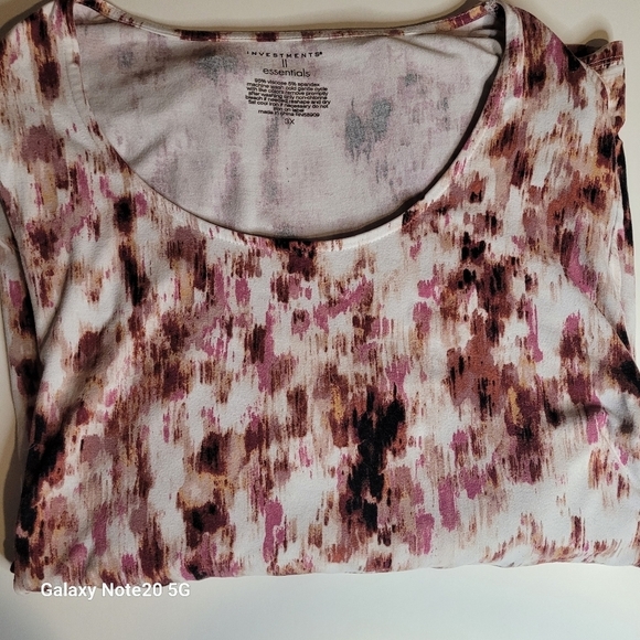 INVESTMENTS II, white,wine,& rose abstract print long sleeve top. SIZE 3X. - Picture 3 of 4